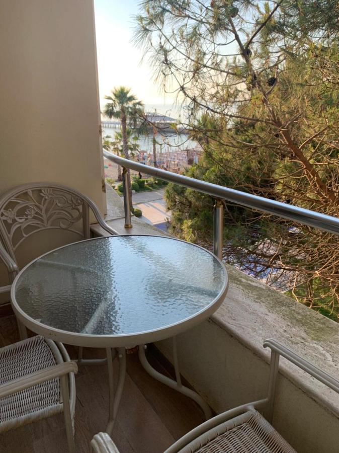 Mia'S Sea View Apartment Golem  Exterior photo